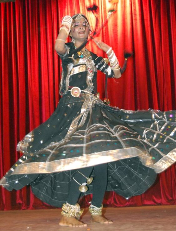 तेहराताली, भवाई, कालबेलियाँ, गोरबंद