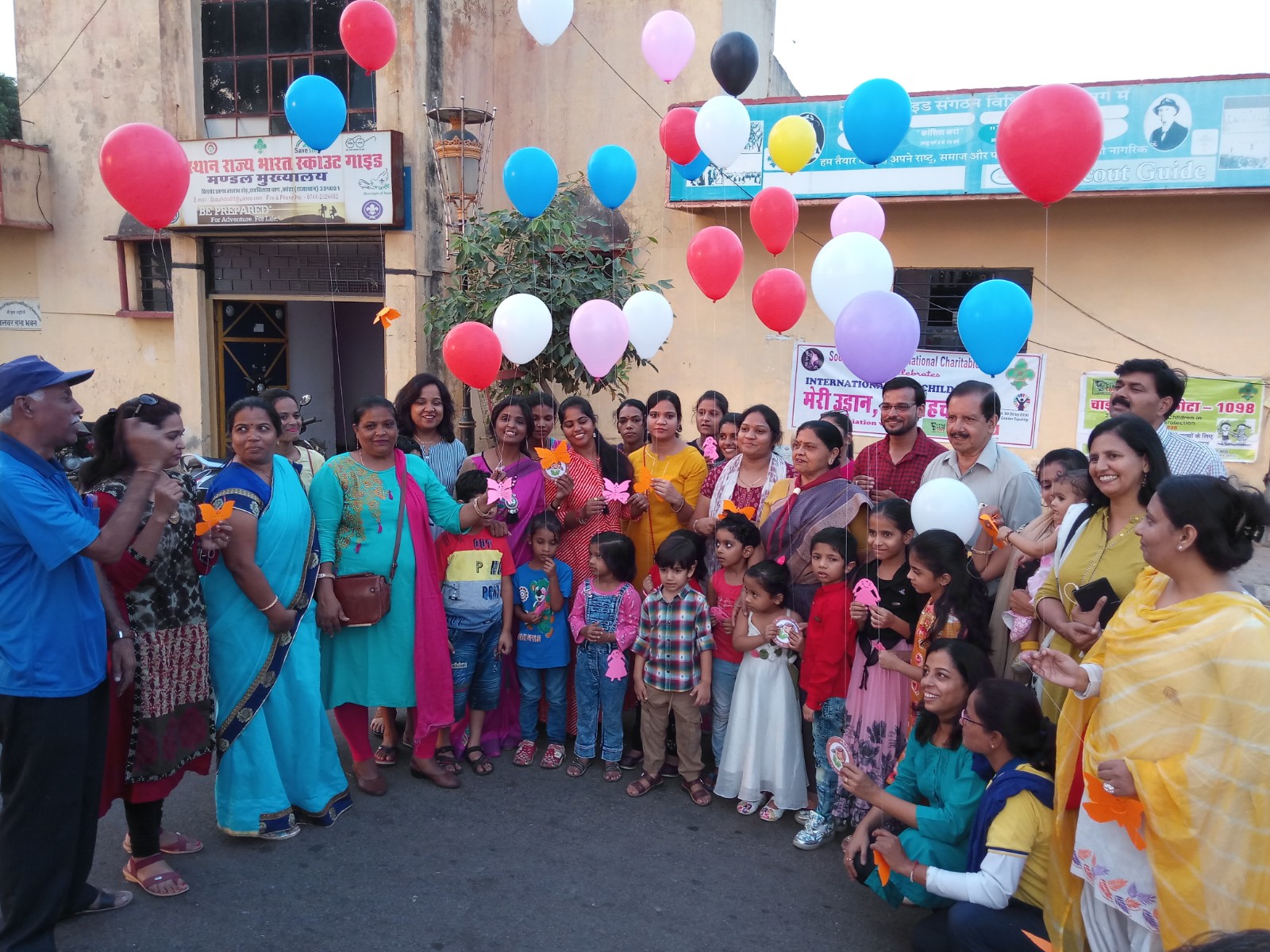 बालिकाओं के सपनों को उड़ने दे : निधि प्रजापति October 11, 2018 Admin-Society Has Eve (SHE)