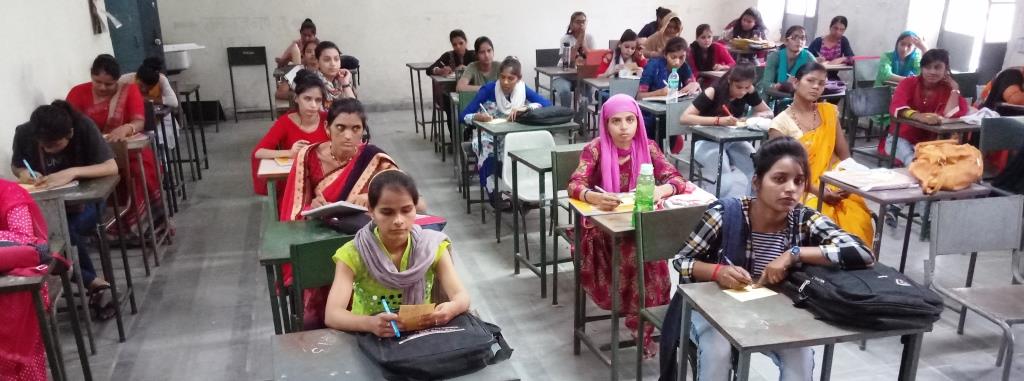 बलात्कारियों को बिना मुक़दमे के हो फांसी