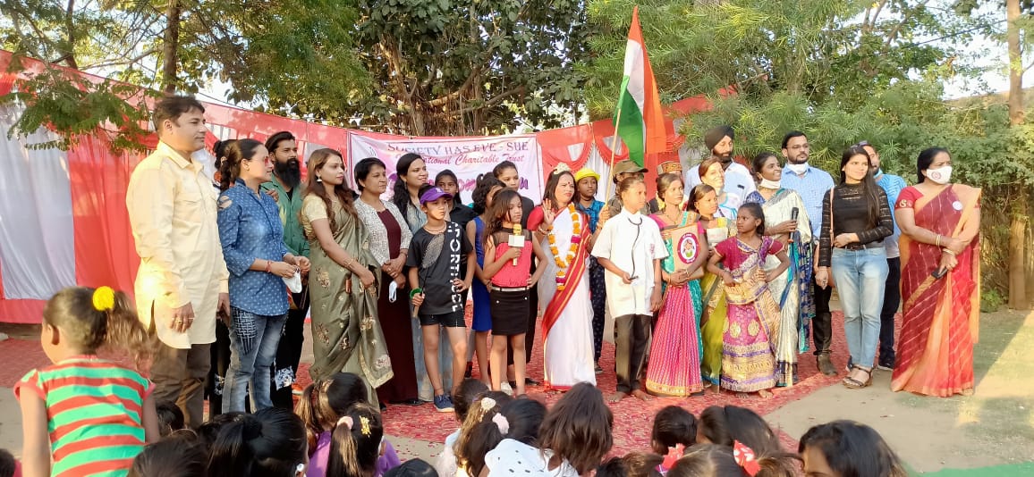 उड़िया बस्ती में सपनों की उडान का रैंप वॉक