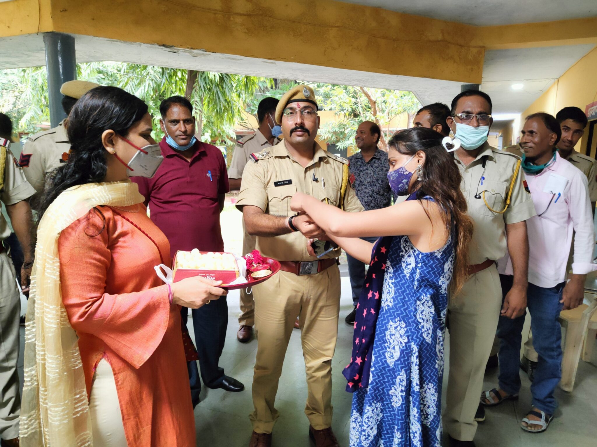 कोटा पुलिस बहनों और महिलाओं की रक्षा के लिए कटिबद्ध है ।