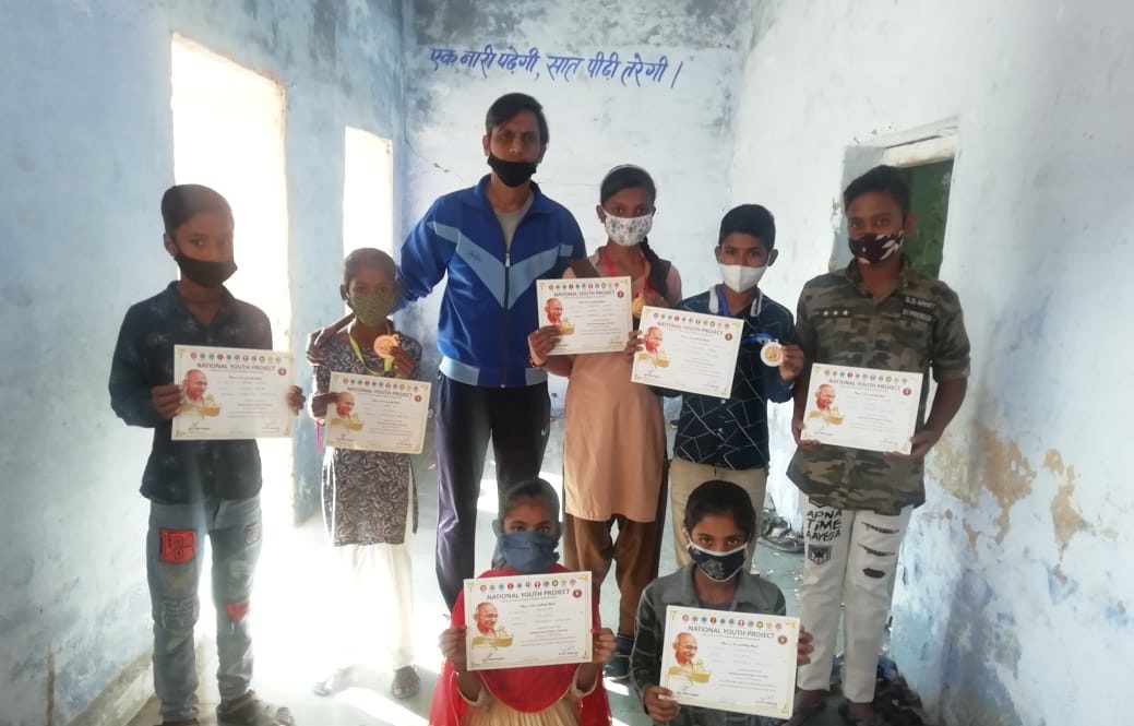 संविधान हमें मर्यादित जीवन जीना सिखाता है:चंदन देतवाल