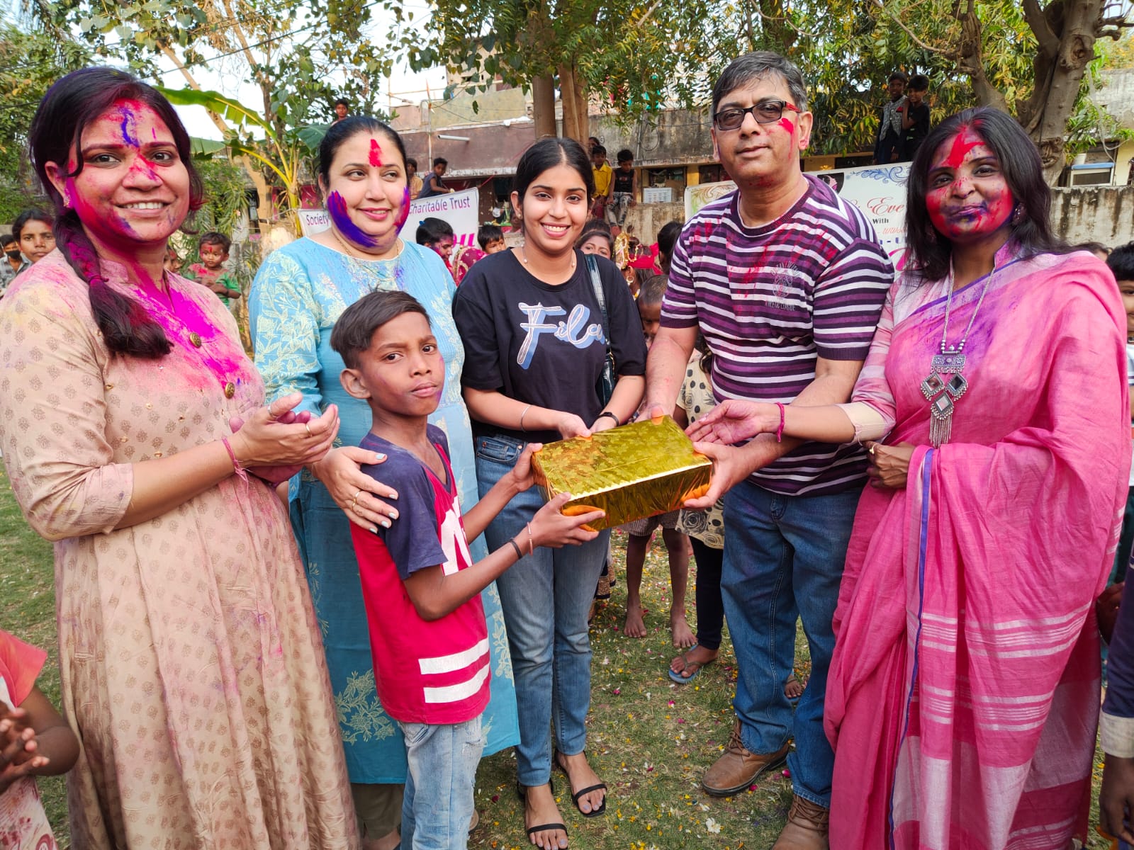 इस दौरान संस्था के ज्योति भदोरिया, रीना खंडेलवाल, कव्लीन जग्गी और गौरव भटनागर