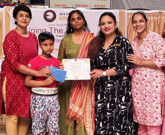 आर्ट ऑफ गिविंग लिविंग का अंग होना चाहिए: डॉ. निधि प्रजापति दान देने ने जीवन में संतोष और समाज में सामाजिक सुरक्षा आती है: सोनी नेहलानी :कोटा में मनाई गई आर्ट ऑफ गिविंग की 10वीं वर्षगांठ:बच्चों की कला में दिखा आर्ट ऑफ गिविंग का महत्व