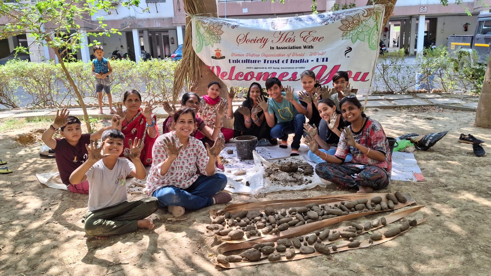 कोटा की धरती पर होगा हरियाली का बम विस्फोट-बीजों के बनाये सीड बम से होगा हरियाली का विस्फोट: डॉ. निधि प्रजापति-500 बीजों के बनाये सीड बम